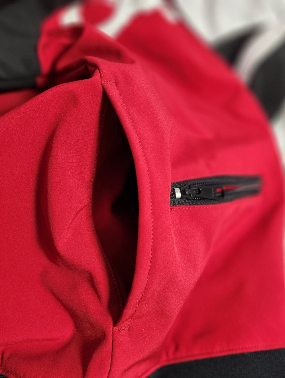 Hudson's Bay Co . Men's  Jacket - Olympic Logo - Picture 10 of 12